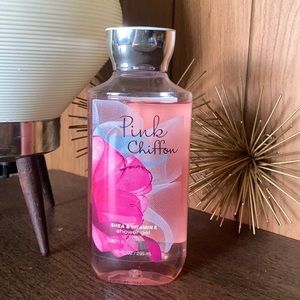 Bath and Body Works shower gel